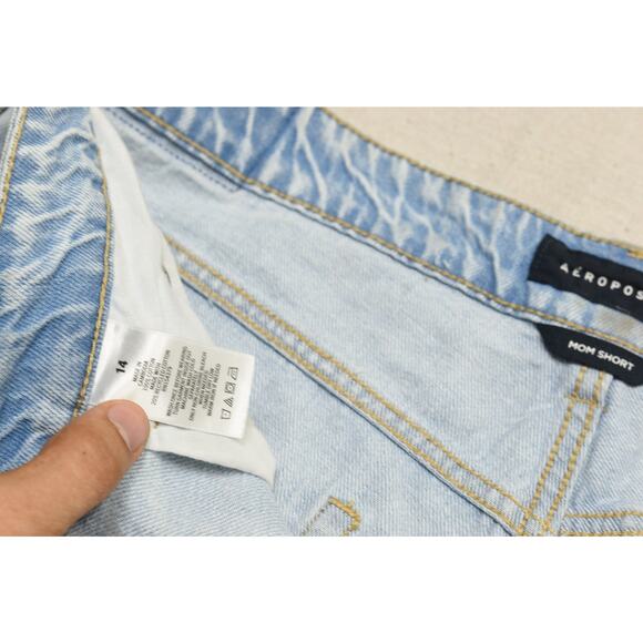 NEW AEROPOSTALE Women's Blue Distressed Mom Shorts Regular Size 14 - Picture 2 of 8